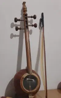 کمانچه نریمان + همراه با هاردکیس