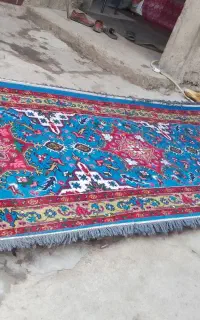 فرش دستباف بسیار تمیز