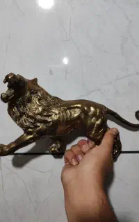 مجسمه شیر برنجی سنگین