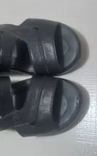 دو جفت کفش تابستانی در حد نو