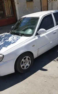 هیوندا ورنا سرحال