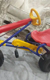 ماشین چهار چرخ