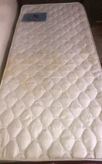 تشک یک نفره  کارکرده قابل استفاده