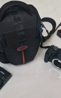 بدنه دوربین عکاسی Canon 2000D در حد نو