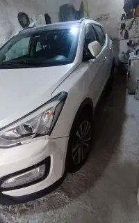 دیتیلینگ واحیای رنگ و نقاشی خودرو حاج اکبر