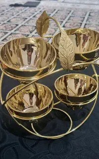 پیالهٔ آجیل و انار خوری