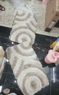 پادری و فرش ۴ متری پشمی