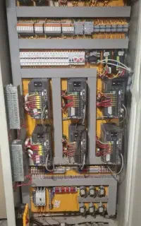 تعمیر و مونتاژ تابلو برق و برقکار و نقشه کشی
