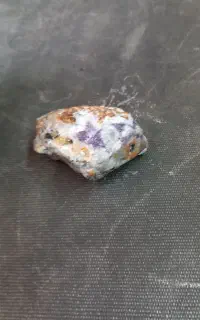 سنگ آمتیس