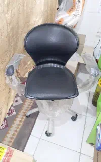 صندلی در حد نو