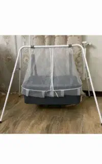 گهواره نوزادصورتی نو