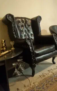 مبل چستر سه نفره چرم