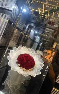 انواع دسته گل رز هلندی ۵۰ شاخه فقط ۱۷۰۰