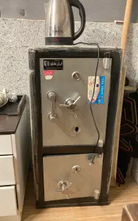 گاوصندوق دوطبقه
