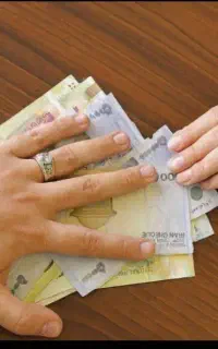 کسب درآمد برای خانم ها با گوشی توی دستت