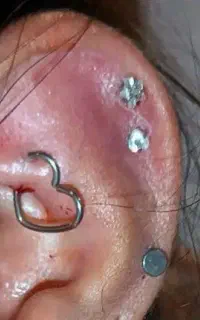 آموزش و خدمات پیرسینگ