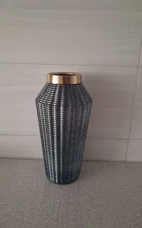 گلدان شیشه ای