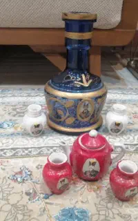 پایه قلیان عتیقه به همراه 4 تا گلدان عتیقه دکوری