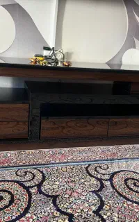 زیر تلویزیون