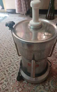 فروشی  اب میوه گیری سنعتی