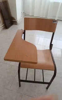 صندلی دانش اموزی