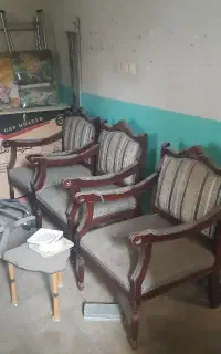 ۴عدد صندلی انتظار چوب راش جنگلی سالم