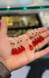 آویز اشکی