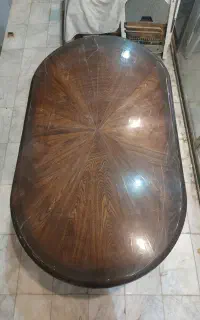 میز چوبی