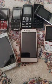انواع تلفن  کار کرده هوشمند و دکمه دار