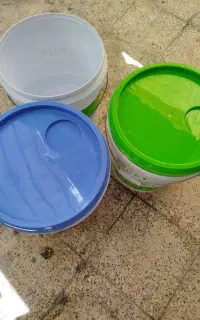حراج تعدادی سطل بزرگ بسیار محکم