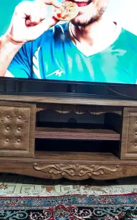 میز و ساعت