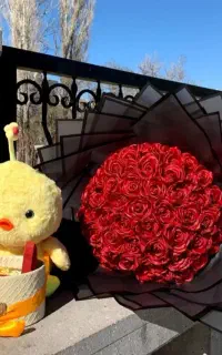 گل روبانی و دسته گل با پول