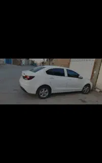 شاهین g