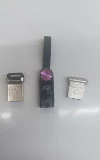 فلش فروشی ۶۴ و ۳۲ و ۱۶ گیگ