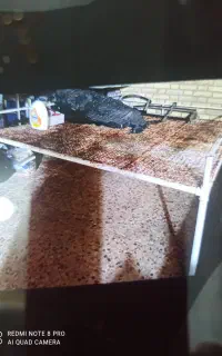 تخت فلزی