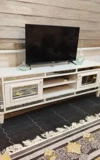 زیر تلویزیونی کاملا سالم