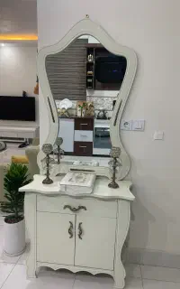 آینه وکنسول