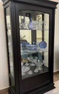 بوفه ایستاده
