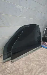 شیشه پژو 405