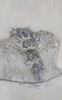 لباس عقد