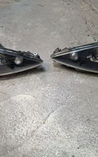 دو جفت چراغ ۲۰۶ دو مشکی نو و مهشکن اینه