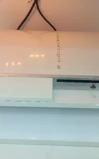 یک دستگاه پلی استیشن ۳