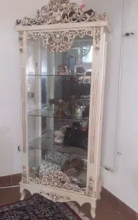 بوفه سفید