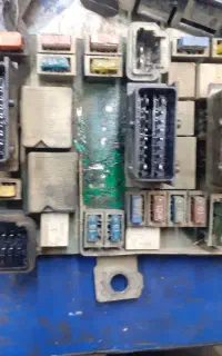باطریسازی وروشن کردن خودرو درمحل