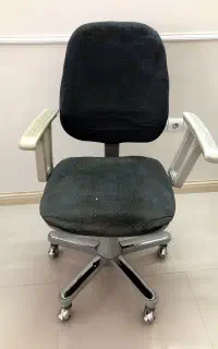 صندلی چرخدار اداری