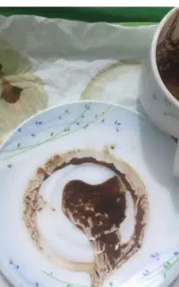 فال قهوه. و اینه بینی