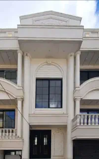 آشپز و سرایدار