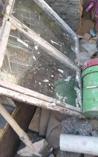 پنجره آهنی۹۰ در ۱۰۰