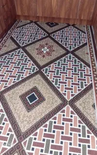 فرش آشپزخانه در حد نو سالم با پادری