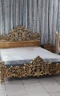 تخت خواب دونفره سلطنتی